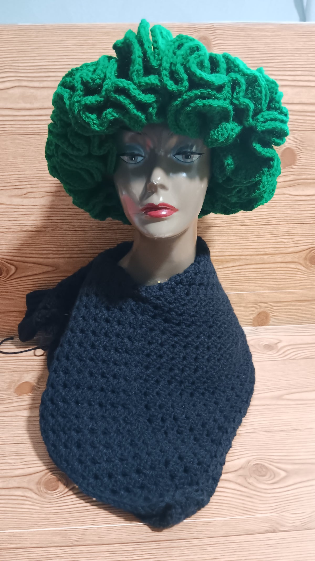 Ruffle Hat