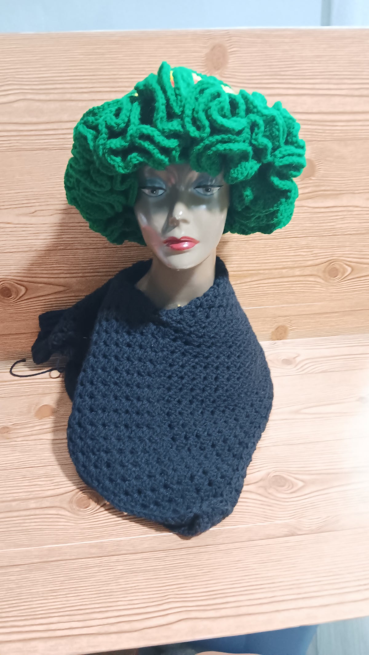 Ruffle Hat