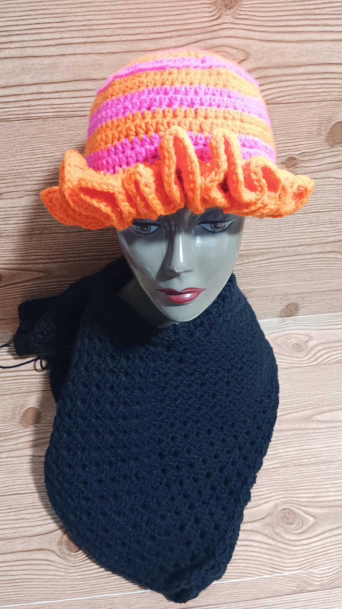 Ruffle Hat