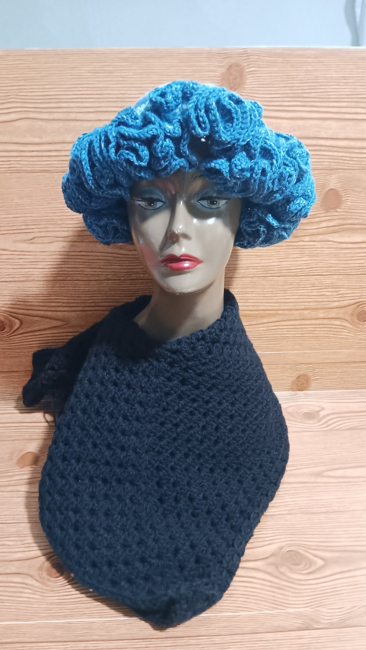 Ruffle Hat